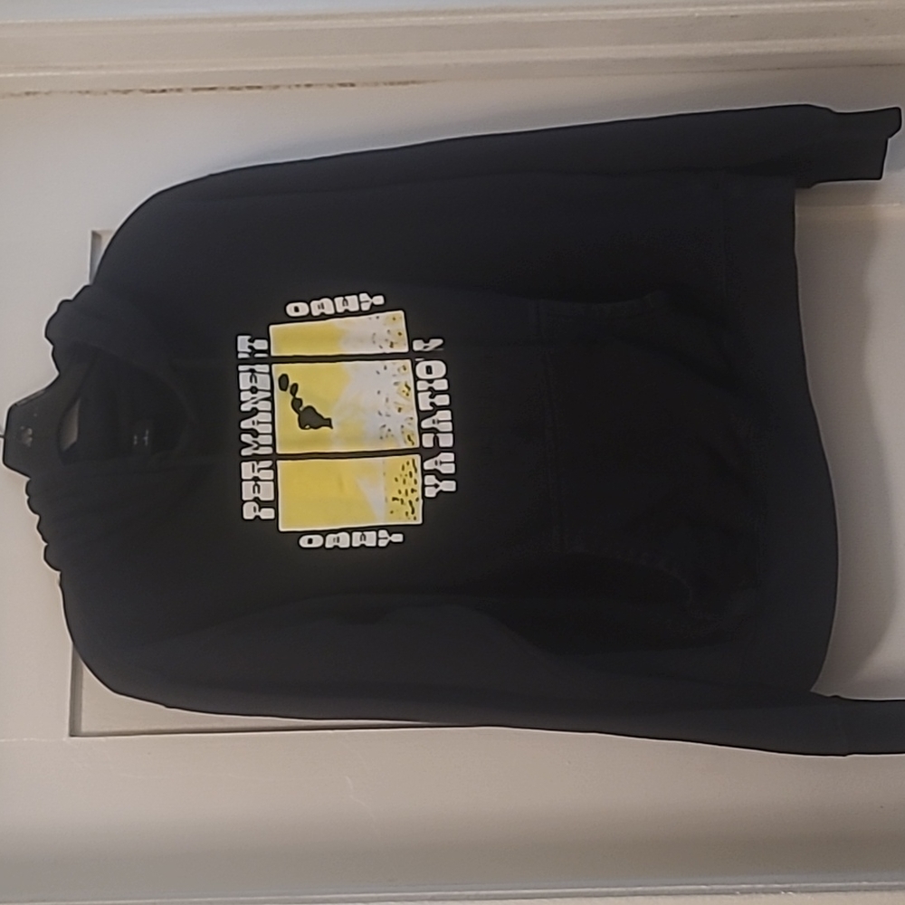 OBEY large black Sweater